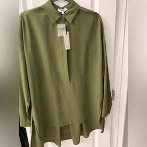 NWT blouse with back detail